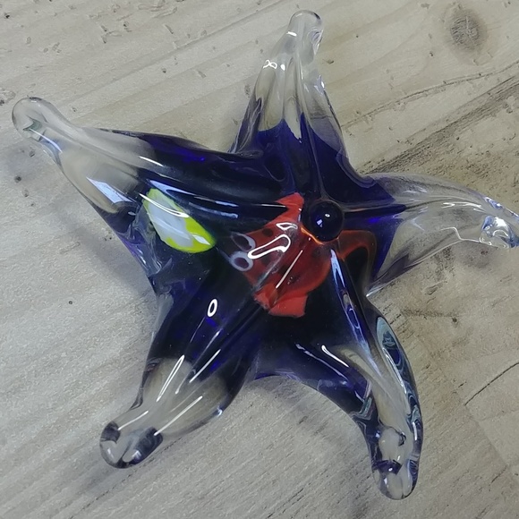 Glass Starfish Paperweight - Picture 4 of 4